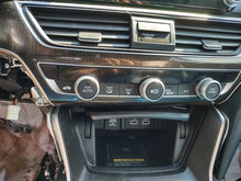 Load image into Gallery viewer, Temperature Controls Honda Accord 2022 - MM2472261
