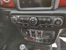 Load image into Gallery viewer, Temperature Controls Jeep Wrangler 2020 - MM2526711
