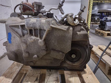 Load image into Gallery viewer, Transmission Chevrolet Malibu 2009 - MM2526790
