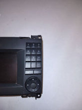 Load image into Gallery viewer, Radio  MERCEDES SPRINTER 2500 2018 - MM2552824
