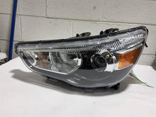 Load image into Gallery viewer, HEADLIGHT LAMP ASSEMBLY - MM2553499
