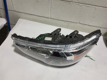 Load image into Gallery viewer, HEADLIGHT LAMP ASSEMBLY - MM2553499
