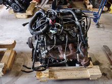 Load image into Gallery viewer, Engine Motor  ESCALADE ESV 2011 - MM2565347
