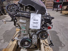 Load image into Gallery viewer, Engine Motor Chevrolet Equinox 2018 - MM2568796
