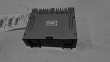 Load image into Gallery viewer, Radio Chevrolet Equinox 2022 - MM2574829
