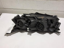Load image into Gallery viewer, Headlight Lamp Assembly Chevrolet Equinox 2022 - MM2574840
