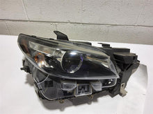 Load image into Gallery viewer, HEADLIGHT LAMP ASSEMBLY - MM2577096
