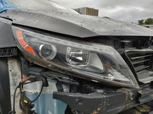 Load image into Gallery viewer, Headlight Lamp Assembly Isuzu Optima 2014 - MM2584058
