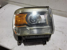 Load image into Gallery viewer, [INVENTORYCAR_YEAR_MAKE_MODEL] HEADLIGHT LAMP ASSEMBLY Right - MM2591666
