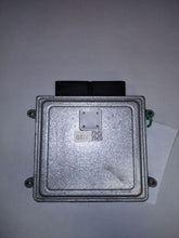 Load image into Gallery viewer, ECU ECM COMPUTER Kia Optima 2011 11 2012 12 2.4L Auto - MM2598611
