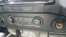 Load image into Gallery viewer, Temperature Controls Nissan Frontier 2022 - MM2614281
