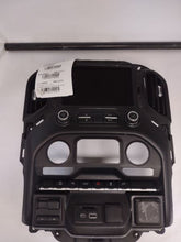 Load image into Gallery viewer, Radio  SILVERADO 1500 PICKUP 2020 - MM2631246
