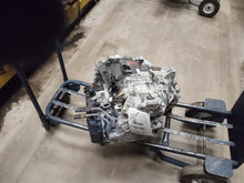 Load image into Gallery viewer, Transmission Kia Sportage 2016 - MM2633831
