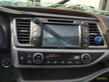 Load image into Gallery viewer, Radio  HIGHLANDER 2015 - MM2670864
