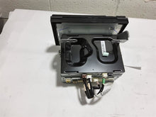 Load image into Gallery viewer, Radio Toyota Sienna 2016 - MM2673370
