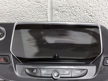 Load image into Gallery viewer, Radio Chevrolet Blazer 2019 - MM2681257
