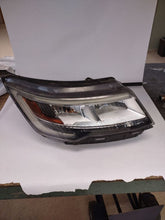Load image into Gallery viewer, Headlight Lamp Assembly Ford Explorer 2017 - MM2682701
