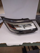 Load image into Gallery viewer, Headlight Lamp Assembly Ford Explorer 2017 - MM2682701
