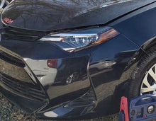 Load image into Gallery viewer, HEADLIGHT LAMP ASSEMBLY - MM2683749
