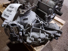 Load image into Gallery viewer, Transfer Case  G90 2017 - MM2688564
