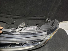 Load image into Gallery viewer, Headlight Lamp Assembly Honda Pilot 2019 - MM2701349
