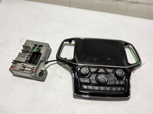 Load image into Gallery viewer, Radio  GRAND CHEROKEE 2020 - MM2701614
