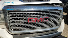 Load image into Gallery viewer, Grille  SIERRA DENALI 2500 2017 - MM2704519
