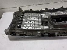 Load image into Gallery viewer, Grille  SIERRA DENALI 2500 2017 - MM2704519
