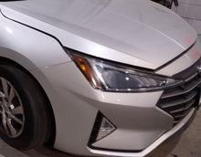 Load image into Gallery viewer, HEADLIGHT LAMP ASSEMBLY Hyundai Elantra 2019 19 2020 20 Right - MM2708777
