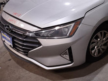 Load image into Gallery viewer, HEADLIGHT LAMP ASSEMBLY Hyundai Elantra 2019 19 2020 20 Left - MM2708778
