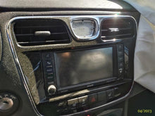 Load image into Gallery viewer, Radio Mercedes-Benz 200 2012 - MM2713957
