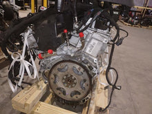 Load image into Gallery viewer, Engine Motor Chevrolet Traverse 2019 - MM2717865
