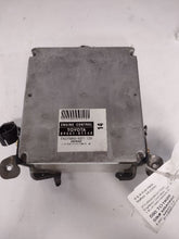 Load image into Gallery viewer, ECU ECM COMPUTER Matrix 2004 04 2005 05 4x4 - MM2724072
