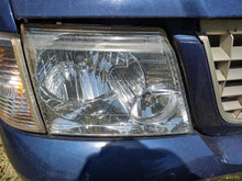 Load image into Gallery viewer, HEADLIGHT LAMP ASSEMBLY Explorer Explorer Sport Trac 02-05 Right - MM2727332
