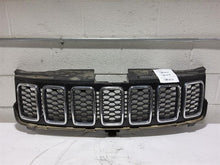Load image into Gallery viewer, GRILLE Jeep Grand Cherokee 2017 17 2018 18 2019 19 2020 20 - MM2737961
