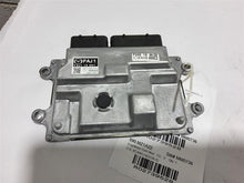 Load image into Gallery viewer, ECU ECM Computer Mazda 3 2022 - MM2739528
