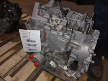Load image into Gallery viewer, Transmission Mazda 3 2022 - MM2739536
