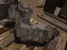 Load image into Gallery viewer, TRANSMISSION Deville DHS DTS Seville 2004 04 FWD VIN 9 - MM2741181
