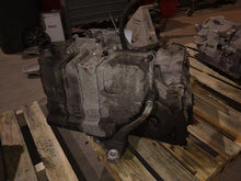 Load image into Gallery viewer, TRANSMISSION Deville DHS DTS Seville 2004 04 FWD VIN 9 - MM2741181
