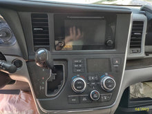 Load image into Gallery viewer, RADIO Toyota Sienna 2015 15 - MM2746411

