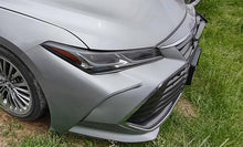 Load image into Gallery viewer, Headlight Lamp Assembly Toyota Avalon 2019 - MM2747436
