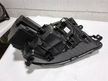 Load image into Gallery viewer, Headlight Lamp Assembly Ford Maverick 2022 - MM2748162
