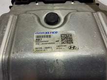 Load image into Gallery viewer, ECU ECM Computer Hyundai Elantra 2019 - MM2760102
