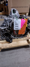 Load image into Gallery viewer, Transmission Kia Sorento 2017 - MM2771647
