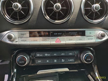 Load image into Gallery viewer, Radio Kia Stinger 2019 - MM2774151

