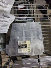 Load image into Gallery viewer, ECU ECM Computer  LAND CRUISER 2000 - MM2783949
