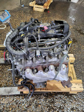 Load image into Gallery viewer, Engine Motor  SUBURBAN 1500 2012 - MM2795065
