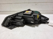 Load image into Gallery viewer, Headlight Lamp Assembly Hyundai Tucson 2016 - MM2798600
