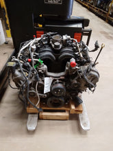 Load image into Gallery viewer, Engine Motor Lincoln Navigator 2010 - MM2803457
