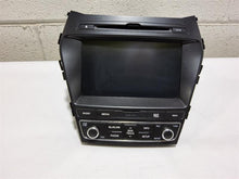 Load image into Gallery viewer, Radio Hyundai Santa Fe 2017 - MM2804680
